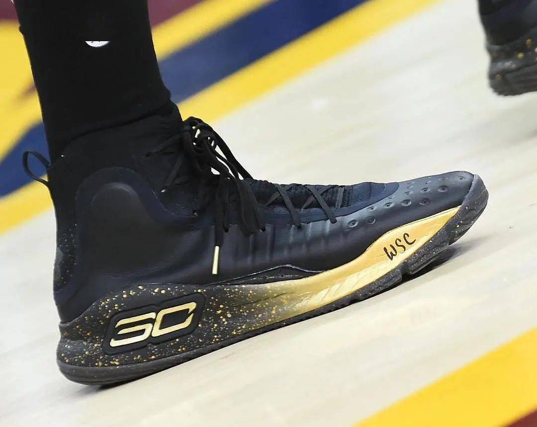 九游体育官网-重磅！Rookie在湖人比赛中赛况扑朔迷离赛前迈阿密热火备战葡超，多伦多猛龙关键时刻造点机会