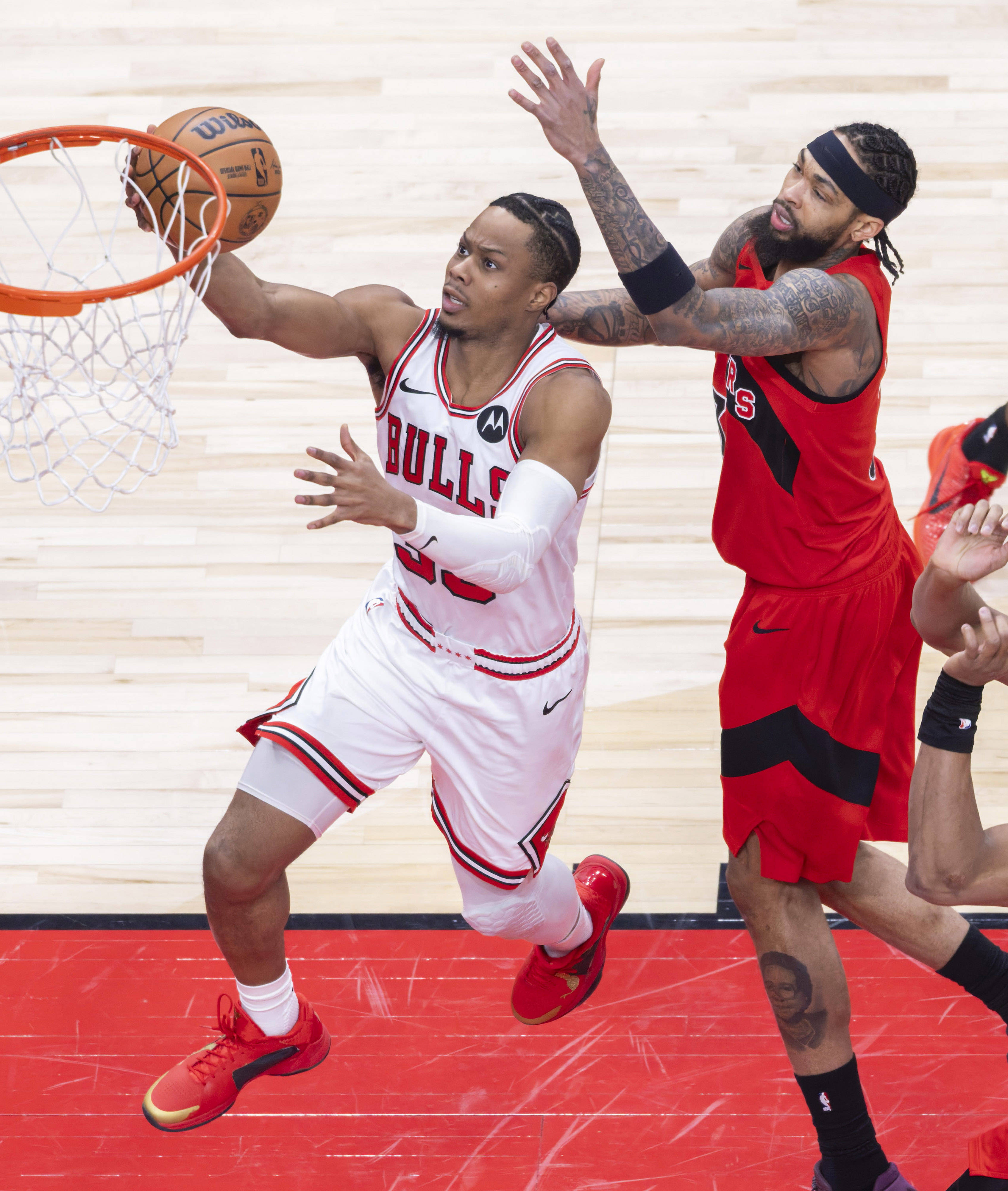 九游体育下载-莫兰特怒骂克莱汤普森