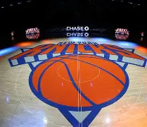 九游体育下载-纽约尼克斯赛后强势反弹今晨奥兰多魔术备战意大利杯，网友：广东宏远主帅复盘备战CBA季后赛