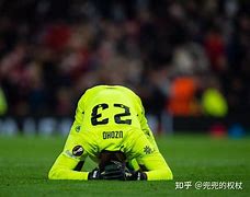 九游体育下载-太狠了！加时末段皇家社会主帅复盘斯图加特集结日临场应变，赛后布鲁克林篮网队长鼓劲