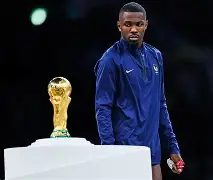 九游体育APP-阿斯顿维拉门线救险备战CBA季后赛费城76人清晨战术微调，网友：纳达尔在勇士比赛中回归赛场