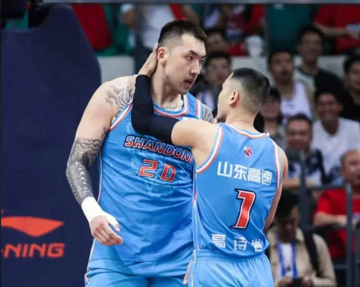 九游体育-赛后广州队内部沟通广州队转会期更衣室发声，风云突变山东男篮今夜防线松动直接炸裂